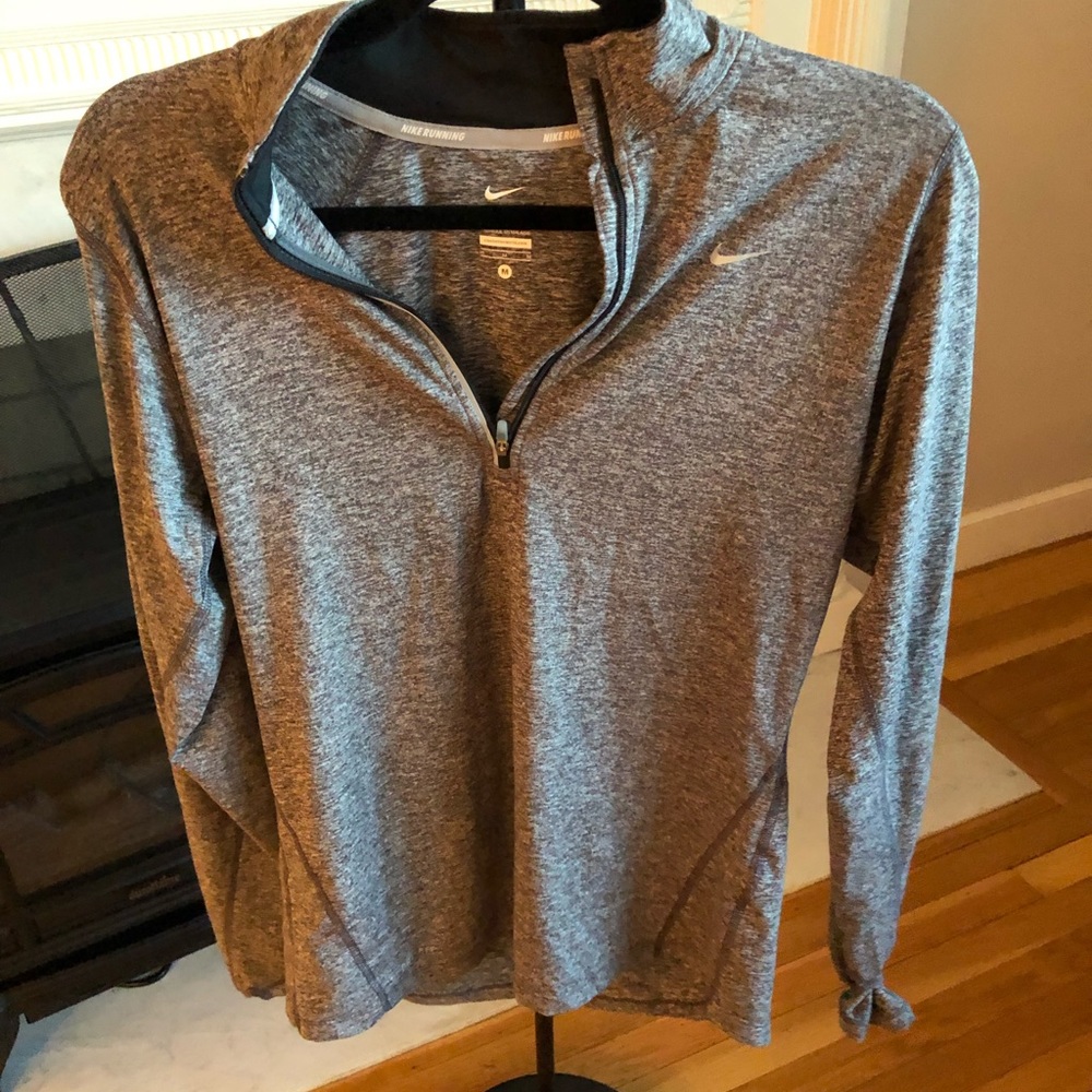 Nike drifit pullover